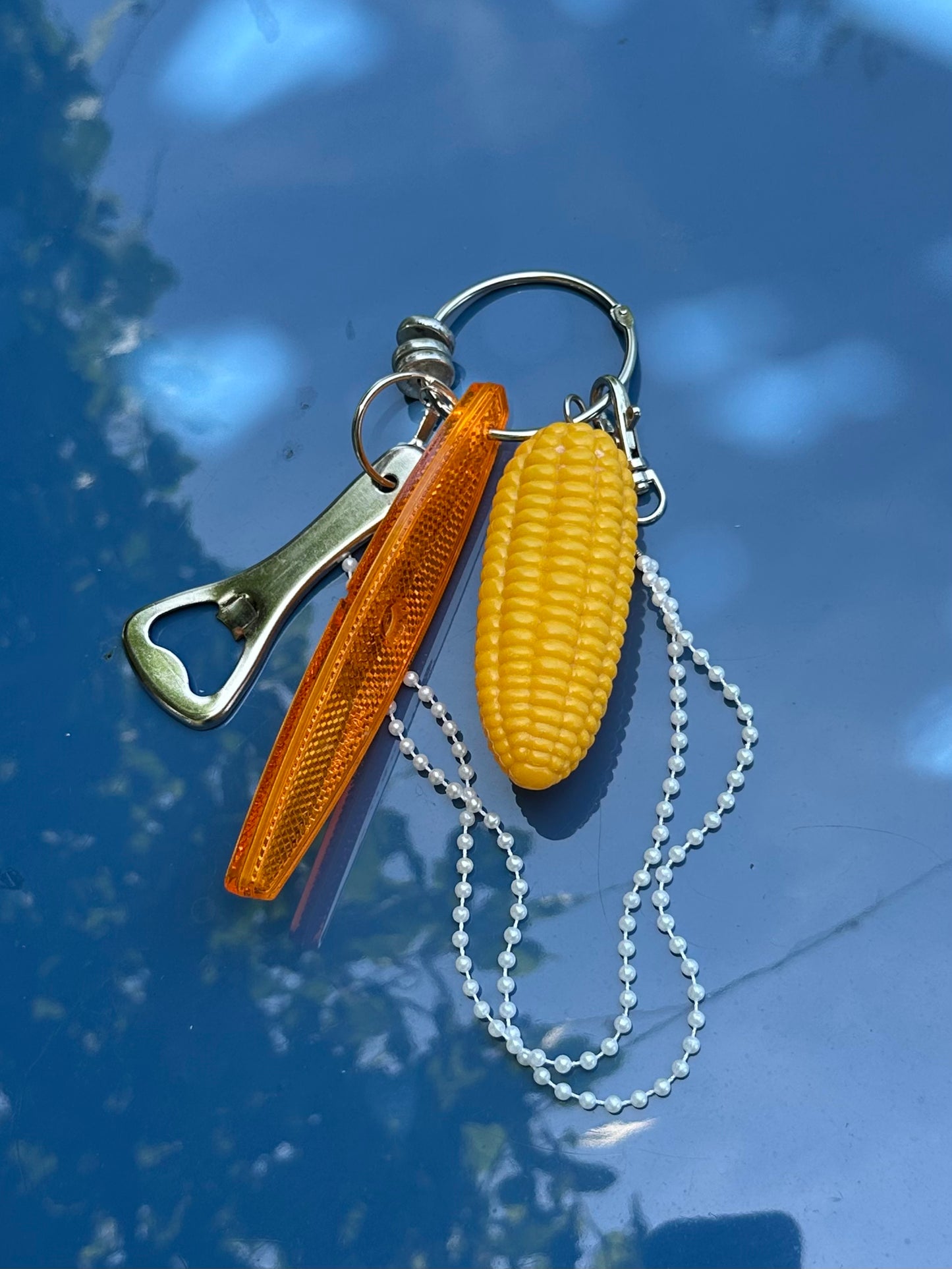 BAG CHARM 🪩🧡🍺