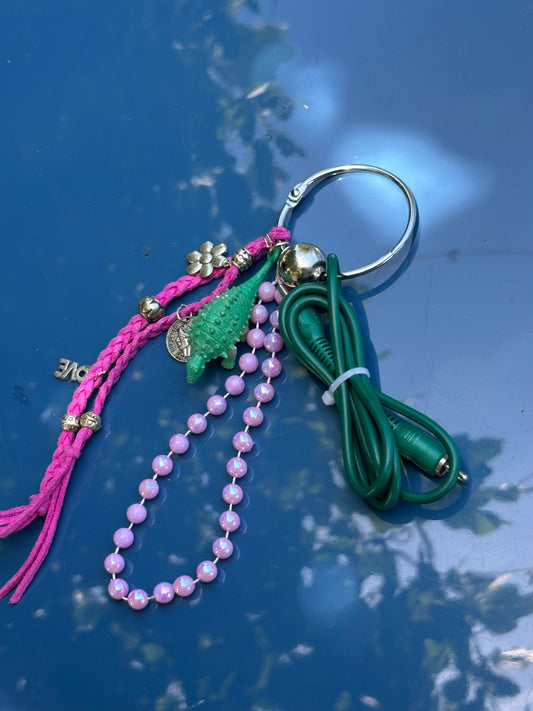 BAG CHARM 🩷🦖🍀
